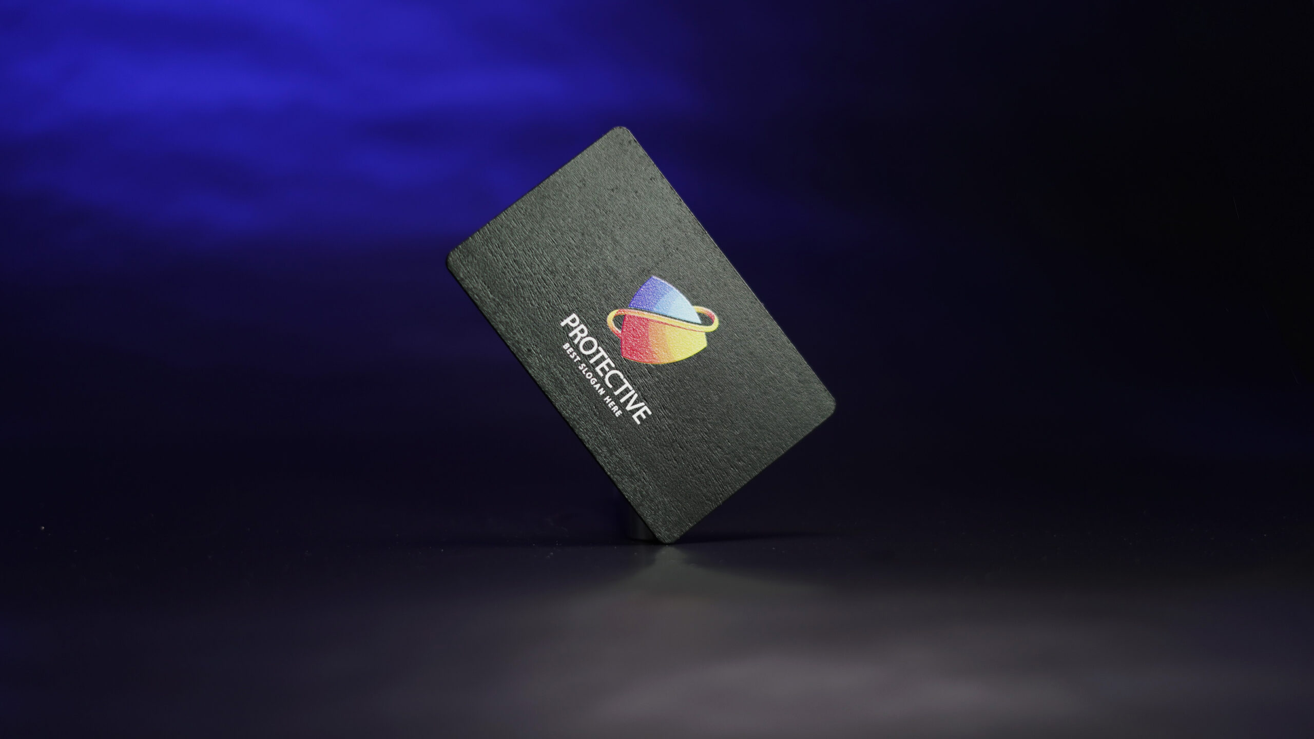 Carte de visite connectée bois noire