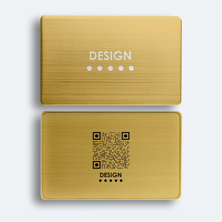 Carte dorée brossée avec inscription et QR code