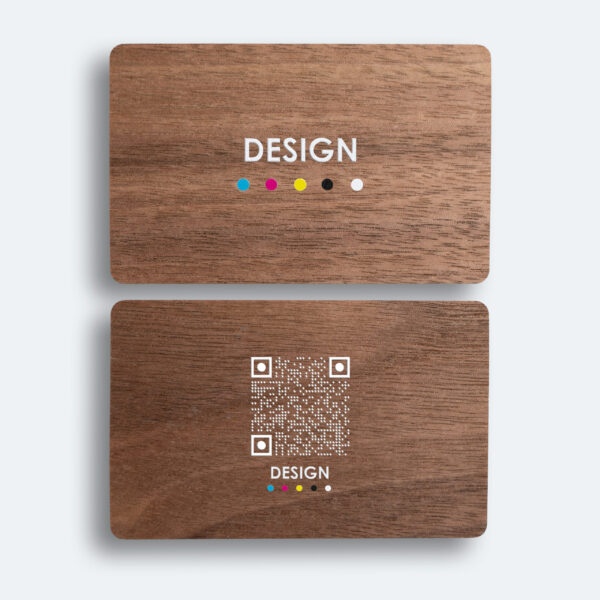 Carte connectée NFC noyer noir personnalisable
