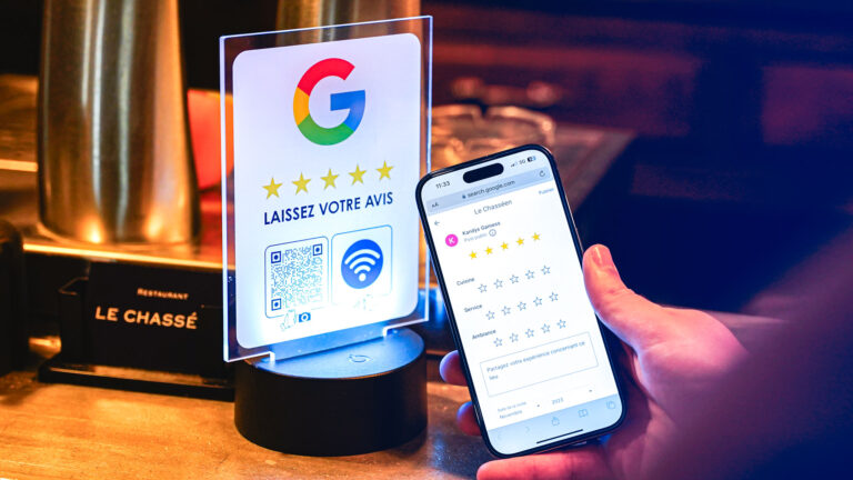 Support d’avis Google dans un restaurant