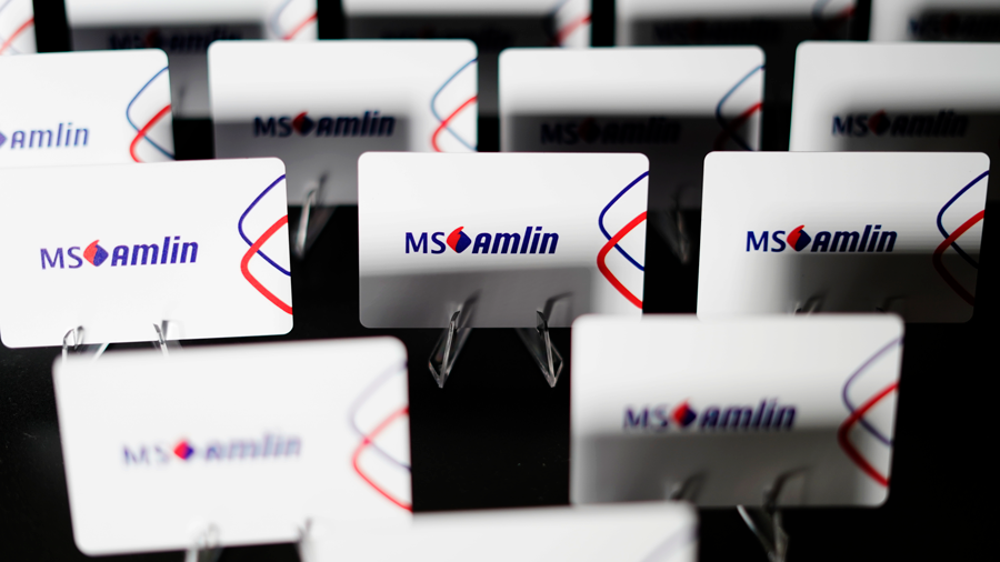 Cartes NFC connectée avec logo MS Amlin