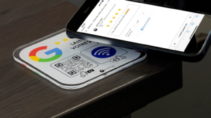 Plaque NFC Google avec avis client